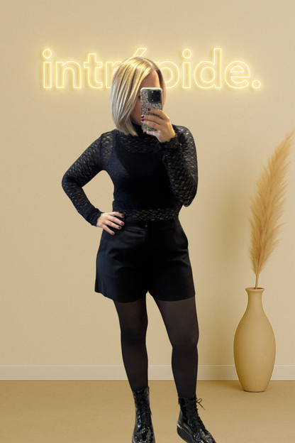 Sous-pull en maille ajourée- col cheminée noir