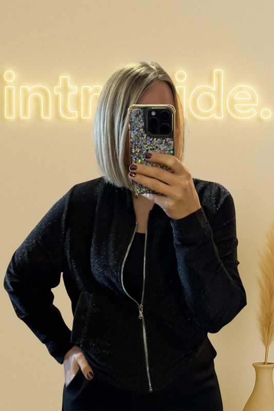Bomber noir pailleté – l’indispensable festif 🖤✨
