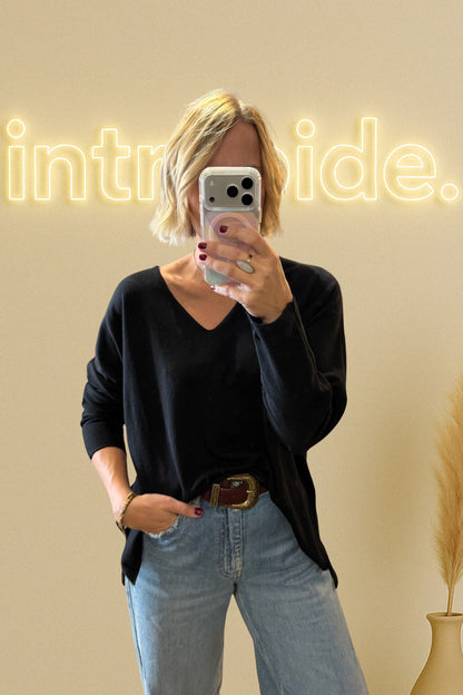 Le pull loose col V 3 % cachemire - noir 🖤