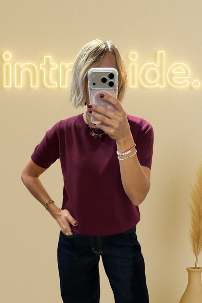 Le pull Essentiel – burgundy ♥️