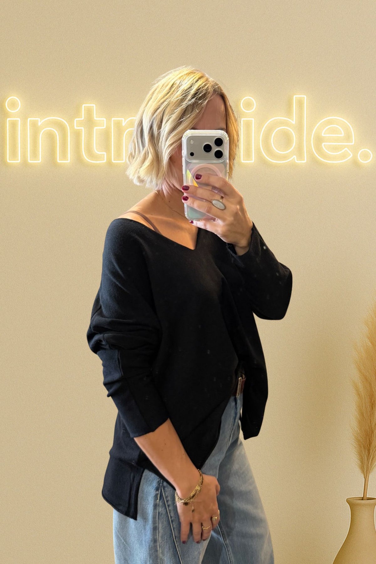 Le pull loose col V 3 % cachemire - noir 🖤