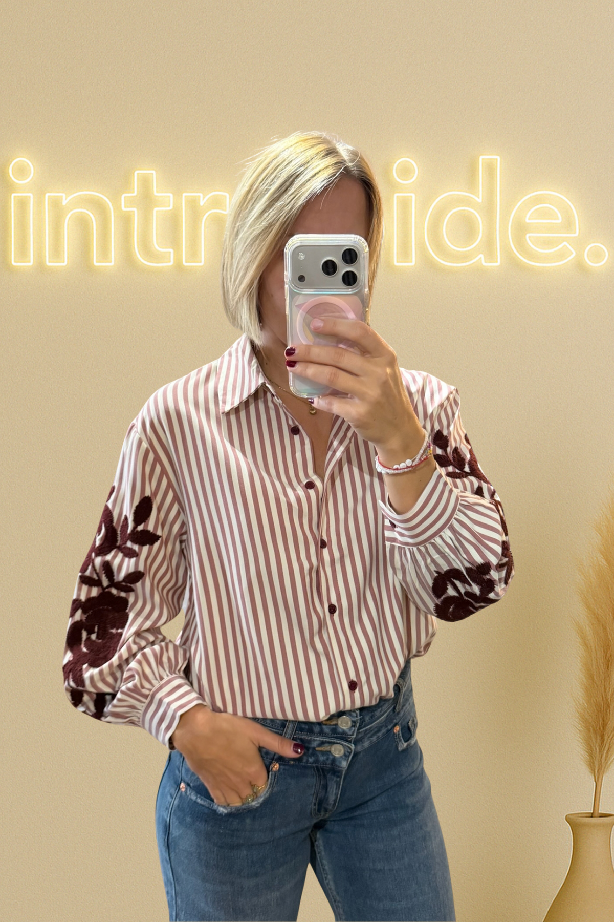 La chemise rayée brodée - prune 🤍🍇