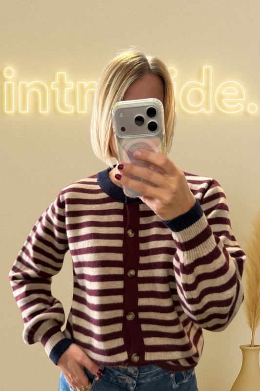 Le Gilet Capucine – Bordeaux & Écru 🤎🤍